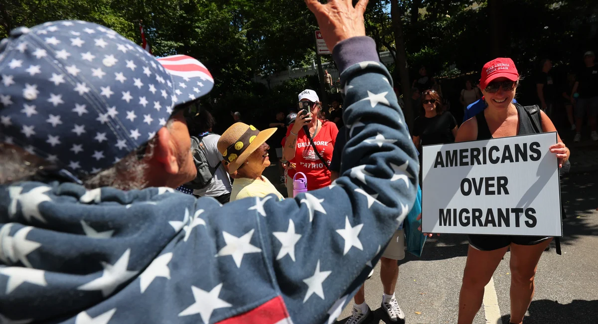 Large protest planned at Staten Island migrant shelter after rowdy rally at Gracie Mansion